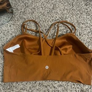 Lululemon sports bra